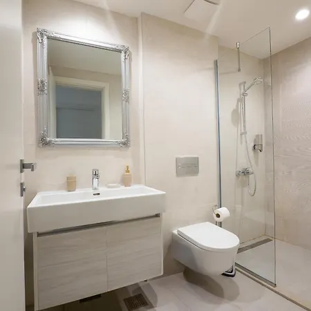 Sd Luxury - Waterfront Apartment *